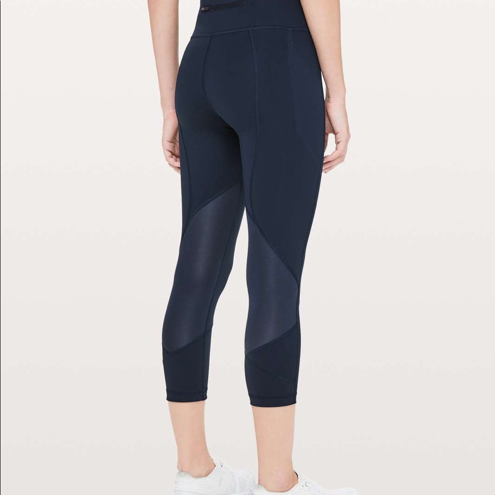 Lululemon Pace Rival Crop - Picture 2 of 7